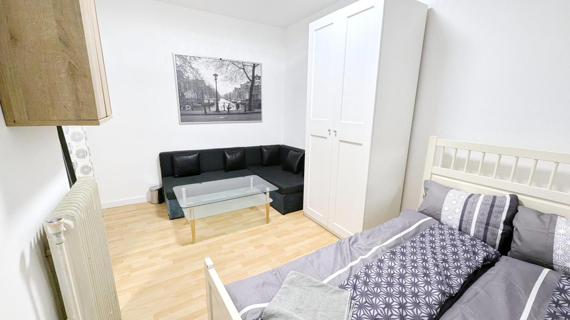 Cozy In Lugner City Area Vienne